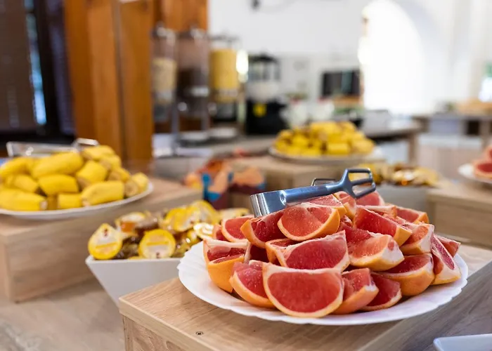 Hotel Trakia Plaza & 4*