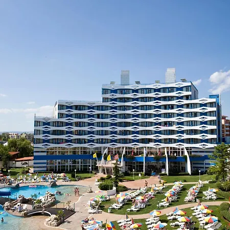 Trakia Plaza Hotel&apartments Szálloda 4*