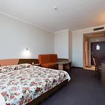 Хотел Trakia Plaza & 4*