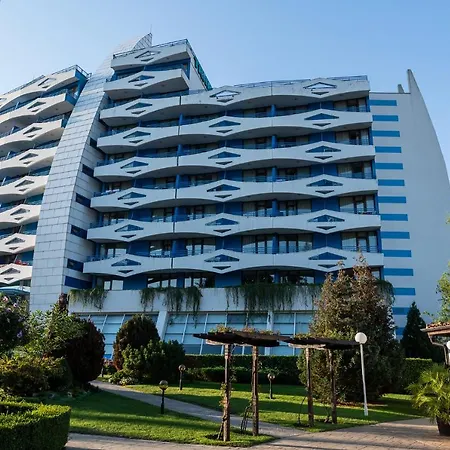 Хотел Trakia Plaza & 4*